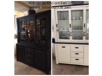 Grote witte buffetkast in mat zwart opgeknapt